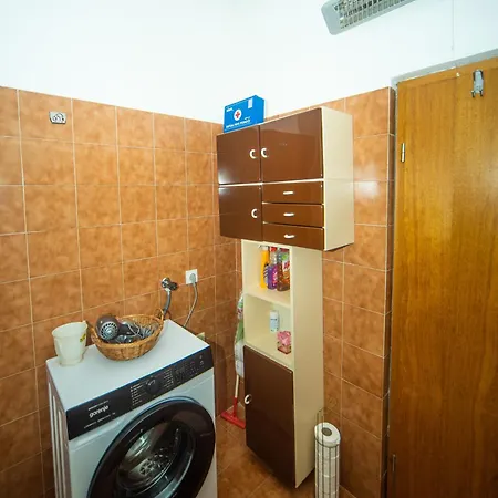 Sasa Apartment *
