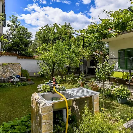 Sasa Apartment