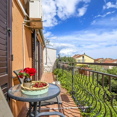 Apartment Sasa *
